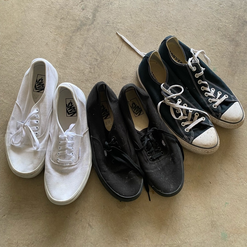 Men’s vans and converse